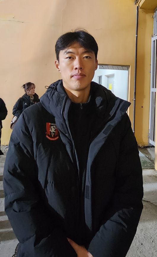 김형근이 인터뷰를 하고 있다. 사진=김진수 기자