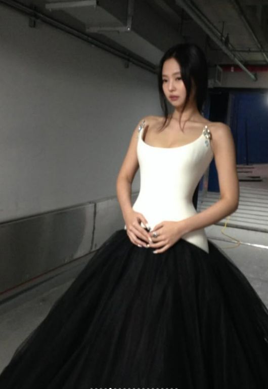 제니 인스타그램 캡처