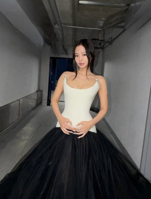 제니 인스타그램 캡처