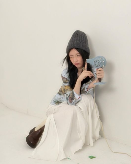 사진 = 채령 SNS 계정