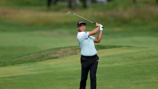 이태훈이 미국 플로리다주 리칸토의 블랙 다이아몬드 랜치에서 열린 LIV 골프 프로모션 대회에서 아이언 샷을 하고 있다. LIV 골프 제공