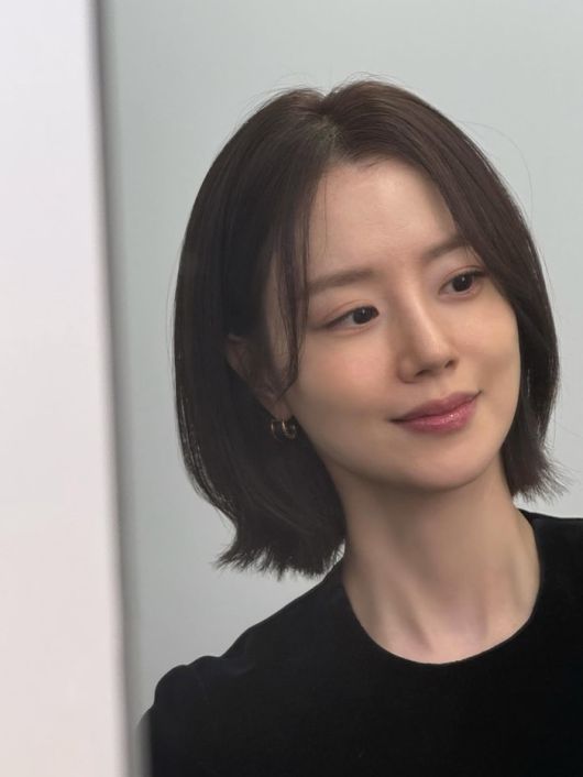 사진 = 문채원 SNS 계정