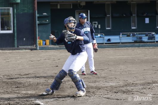 NC 이희성이 일본 오키나와에서 열린 2025시즌 마무리캠프에서 훈련에 임하고 있다. 사진=NC다이노스 제공