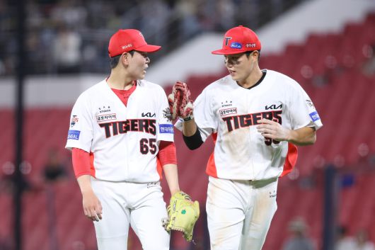 KIA 성영탁(왼쪽)과 오선우. 사진=KIA타이거즈 제공
