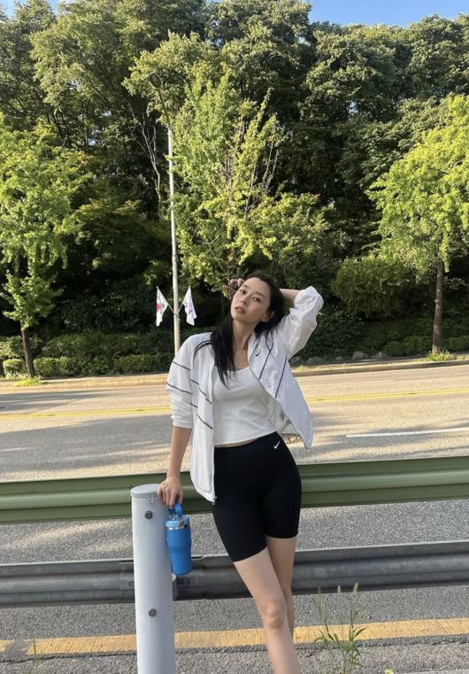 사진 = 권나라 SNS 계정