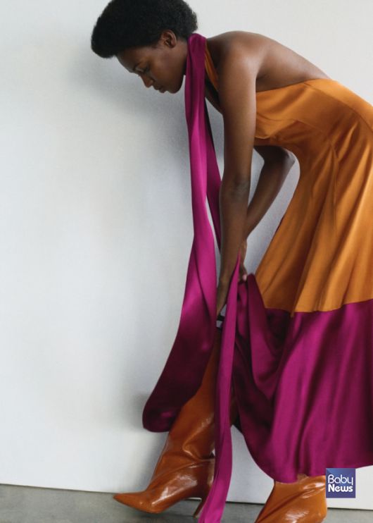 앤아더스토리즈, 디자이너 록산다 일린칙 (Roksanda Ilinčić)과의 콜라보레이션 컬렉션 선보여. ⓒ앤아더스토리즈