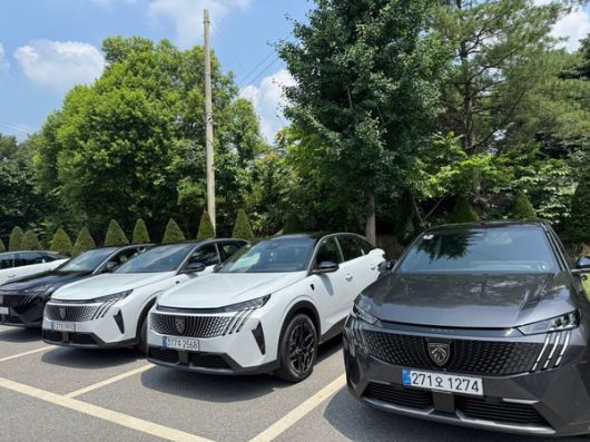 푸조 3008 3세대. 사진=양정민 이코노믹리뷰 기자