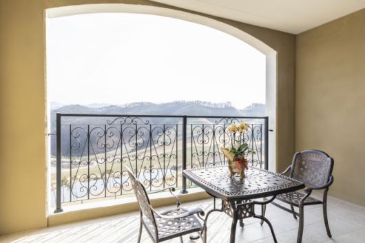 백학자유로리조트 객실 테라스/ 백학자유로리조트 제공