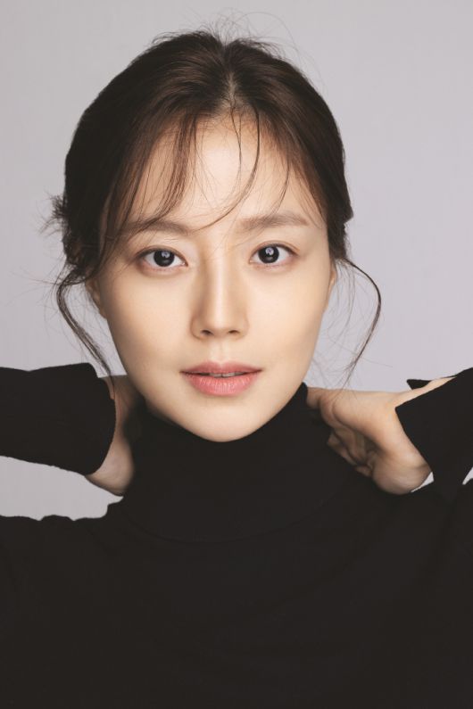 배우 문채원이 '법쩐'을 통해 새로운 모습을 보여주었다./제공=아이오케이컴퍼니