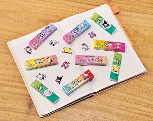 산리오X왓따껌 판박이를 활용한 꾸미기. /롯데웰푸드