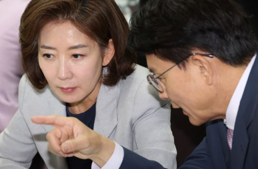 아시아투데이