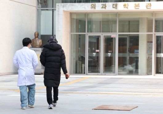 아시아투데이