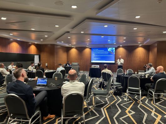 체인포털 아카데미 현장, 그룹별로 나뉘어 각 항만 사례를 발표하고 있다./BPA