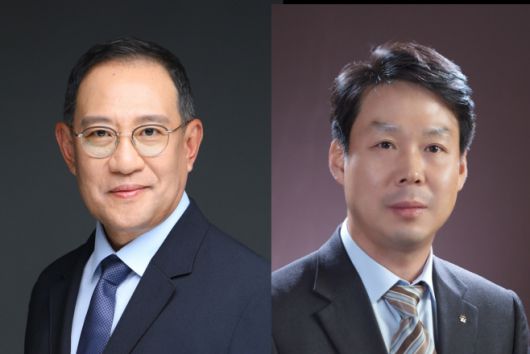 허성 코오롱인더스트리 제조 부문 대표이사(왼쪽부터)와 김영범 코오롱ENP 대표이사. /코오롱