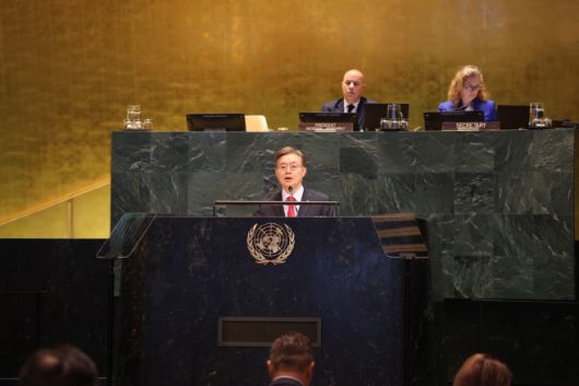황준국 주유엔 한국대사가 20일(현지시간) 미국 뉴욕 유엔본부 총회 회의장에서 북한 인권침해 관련 연설을 하고 있다./주유엔 한국대표부 제공