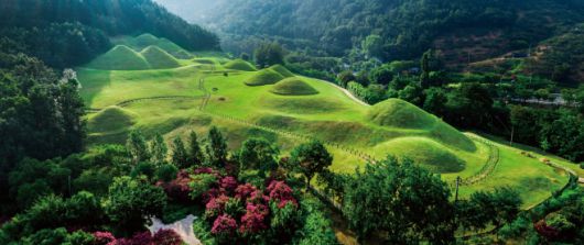 가야의 찬란한 역사를 간직한 유네스코 세계유산 창녕 교동과 송현동고분군 전경. /창녕군