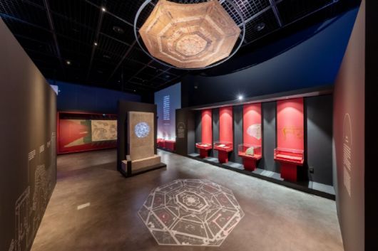 국립농업박물관에서 진행하는 상반기 기획전 '앙부일구, 풍요를 담는 그릇'의 1부 전시 공간. /국립농업박물관