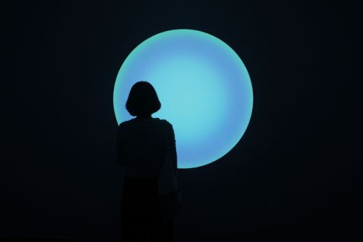 '빛의 마술사' 제임스 터렐의 개인전이 열리고 있는 서울 용산구 페이스갤러리 전경. /연합뉴스