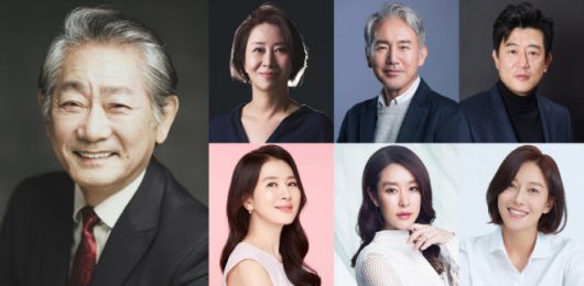 제43회 대한민국연극제 명예대회장 전무송(왼쪽)과 홍보대사로 위촉된 배우 송옥순, 손병호, 박상민, 이일화, 예지원, 장연남./ 사진 대한민국연극제