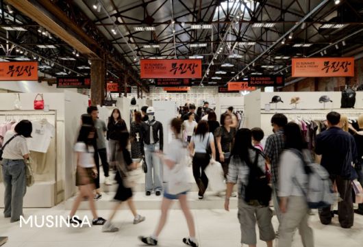 무신사 스토어 성수@대림창고 내부 모습./무신사