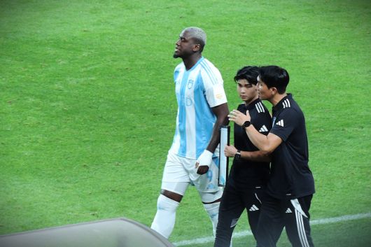 2444일 만의 K리그 복귀, 후반 막판 투입된 말컹이 분위기 반전을 노렸다. / 사진 전형찬 선임기자