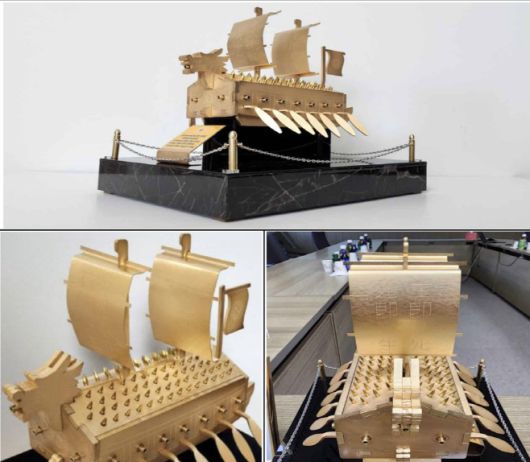 한미 정상회담을 위해 이재명 대통령이 도널드 트럼프 대통령을 위해 준비한'금속 거북선' 선물.제공=대통령실