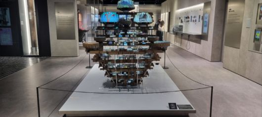 송예환 작가의 '영원한 순간들' 작품. /안소연 기자