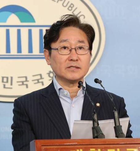 동아일보