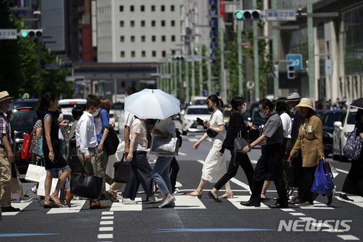 동아일보