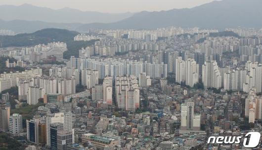 동아일보