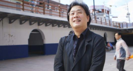 영화 ‘올드보이’ 블루레이에 수록된 다큐멘터리 ‘올드데이즈’의 한 장면. 박찬욱 감독이 플레인아카이브와의 인터뷰에 응하고 있다.