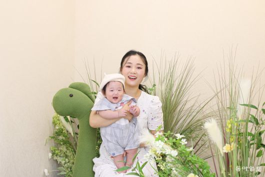 지난해 아들 백일 돌잔치에서 환하게 웃고 있는 전주옥 씨.