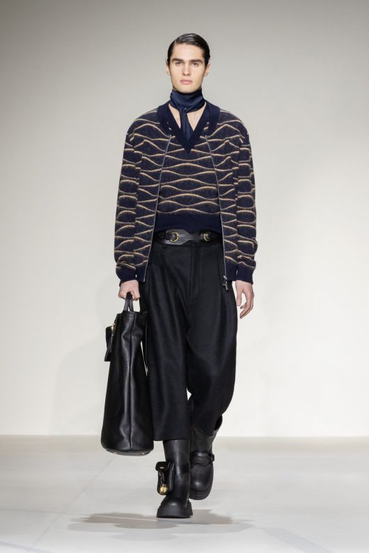 엠포리오 아르마니 제공