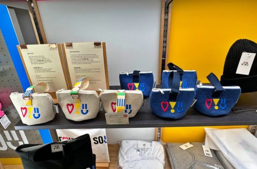 서울시 새 도시브랜드(SEOUL MY SOUL)를 활용한 굿즈 / 출처=IT동아