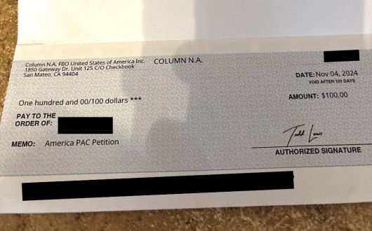 아메리카 슈퍼팩이 청원 서명자를 대상으로 발송한 수표. 사진 출처 X