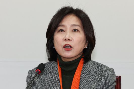 동아일보
