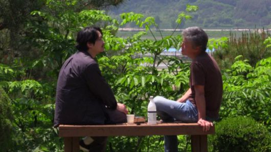 동아일보