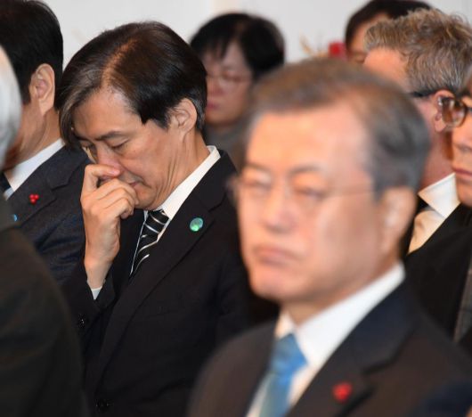 동아일보