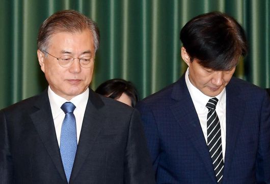 동아일보