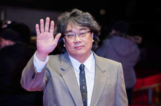 동아일보