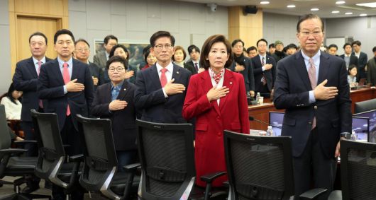 동아일보
