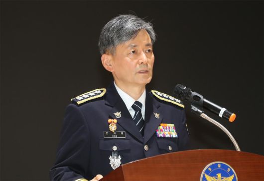 동아일보