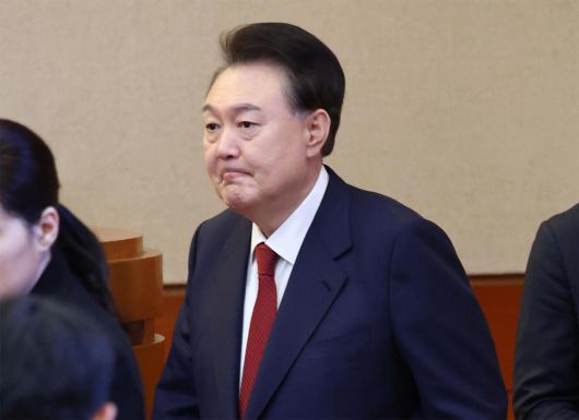 동아일보