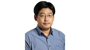 동아일보