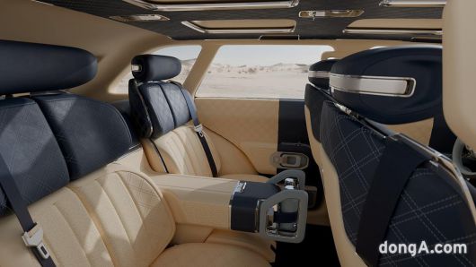 제네시스 엑스 그란이퀘이터 콘셉트 실내