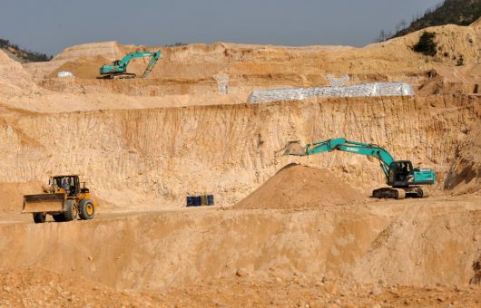 중국 장시성 희토류 광산의 모습. AP 뉴시스