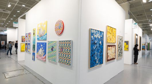 16∼20일 서울 강남구 코엑스 A, B홀에서 열린 ‘2025 화랑미술제’ 모습. 올해 화랑미술제에는 한국화랑협회 회원 갤러리 168곳이 참여했다. 뉴스1