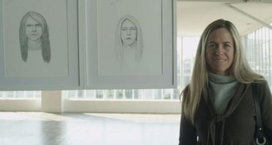 왼쪽 그림은 여성이 자신을 묘사한 말을 듣고 그린 그림이고, 오른쪽 그림은 다른 사람이 여성의 얼굴을 묘사한 말을 듣고 그린 그림이다. 어느 쪽 그림이 실물과 더 가깝게 보이는가? 도브 제공