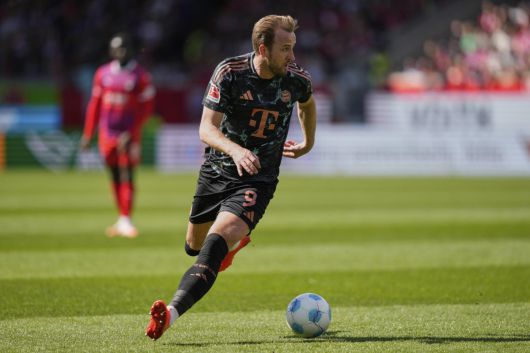 바이에른 뮌헨의 우승으로 ‘무관 징크스’를 탈출하게 된 공격수 해리 케인. AP 뉴시스.