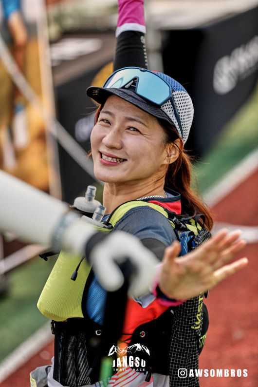 이호영 씨가 최근 러너들을 사로잡고 씨는 장수트레일에 출전해 밝은 표정을 짓고 있다. 이호영 씨 제공.